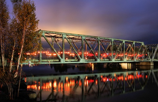 Bridge decorated with pumpkins.